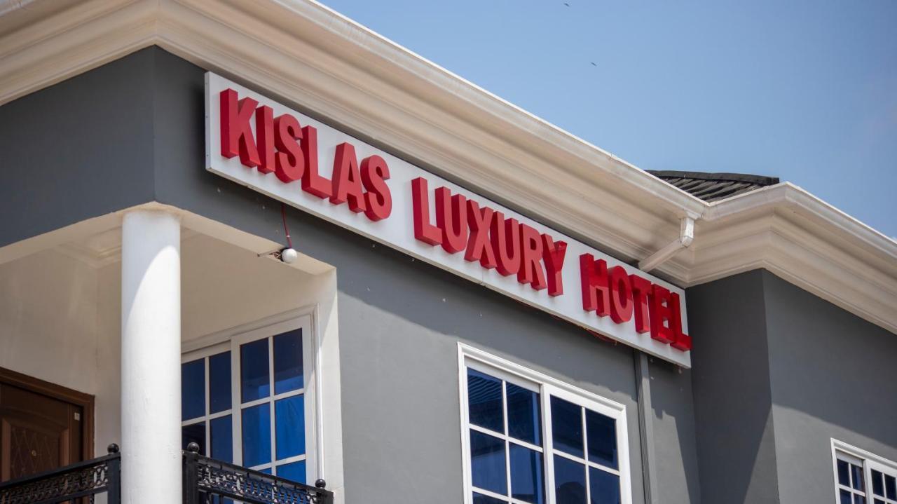 Kislas Luxury Hotel Adenta Exteriör bild